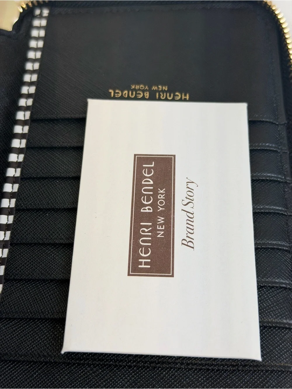 Henri Bendel Military Patches Saffiano Leather Zippy Wallet Rare Limited